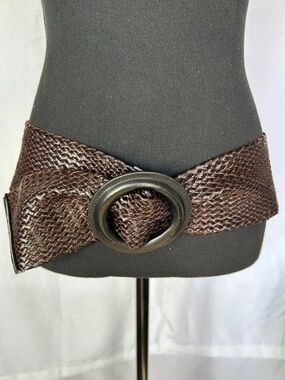Unbranded Boho Textured Brown Leather Woven Belt Round Black Buckle Size M/L